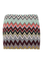 Load image into Gallery viewer, Chevron knitted mini skirt
