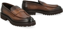 Load image into Gallery viewer, Leather loafers
