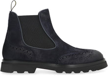 Load image into Gallery viewer, Suede chelsea boots
