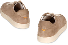 Load image into Gallery viewer, Leather sneakers
