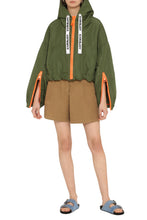 Load image into Gallery viewer, Khris Crop hooded windbreaker
