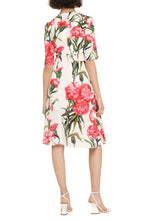 Load image into Gallery viewer, Printed silk dress
