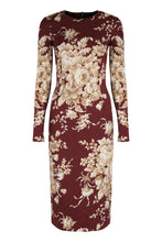 Load image into Gallery viewer, I live in a sheath dress made of silk charmeuse.
