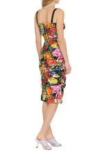 Load image into Gallery viewer, Dress with floral print
