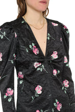 Load image into Gallery viewer, Dress with floral print
