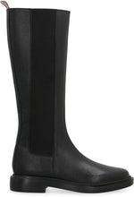 Load image into Gallery viewer, Leather Chelsea boots
