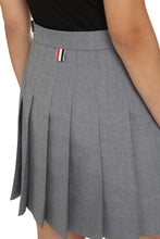 Load image into Gallery viewer, Pleated skirt
