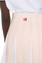 Load image into Gallery viewer, Pleated mini skirt
