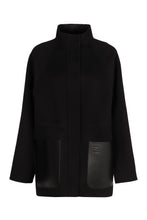 Load image into Gallery viewer, Wool zipped jacket
