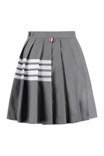 Load image into Gallery viewer, Pleated mini skirt

