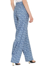 Load image into Gallery viewer, Chambray trousers
