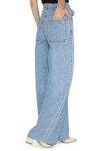 Load image into Gallery viewer, Wide-leg jeans
