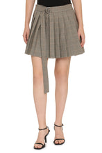 Load image into Gallery viewer, Wool mini skirt
