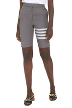 Load image into Gallery viewer, Cotton bermuda shorts
