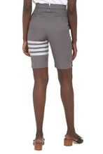 Load image into Gallery viewer, Cotton bermuda shorts
