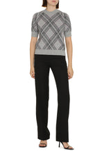 Load image into Gallery viewer, Short sleeve sweater
