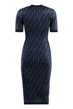 Load image into Gallery viewer, Midi velvet dress
