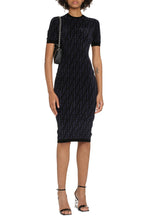 Load image into Gallery viewer, Midi velvet dress
