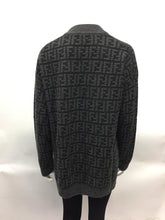 Load image into Gallery viewer, Long sleeve crew-neck sweater
