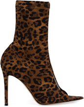 Load image into Gallery viewer, Leather ankle boots
