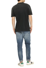 Load image into Gallery viewer, Patch detail cotton t-shirt
