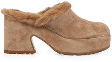 Load image into Gallery viewer, Lyss suede mules
