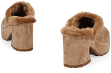 Load image into Gallery viewer, Lyss suede mules
