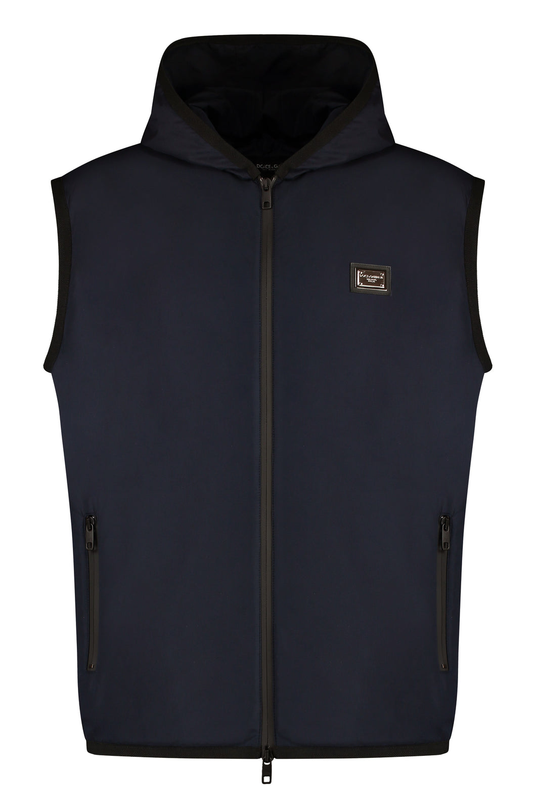Sporty vest with zipper