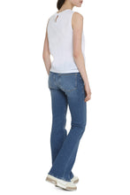 Load image into Gallery viewer, Giostra floral macramé top
