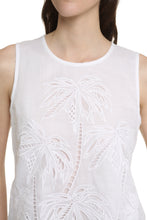 Load image into Gallery viewer, Giostra floral macramé top
