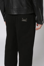 Load image into Gallery viewer, Straight leg jeans
