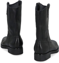 Load image into Gallery viewer, Leather ankle boots
