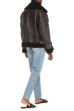 Load image into Gallery viewer, Fosca shearling jacket with maxi lapels
