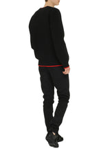 Load image into Gallery viewer, Long sleeve crew-neck sweater
