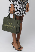 Load image into Gallery viewer, The Tote Bag leather bag
