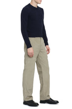 Load image into Gallery viewer, Crew-neck cashmere sweater
