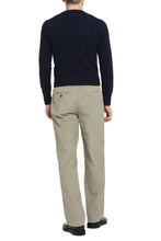 Load image into Gallery viewer, Crew-neck cashmere sweater
