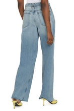 Load image into Gallery viewer, Wide-leg jeans
