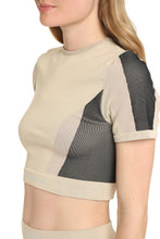 Load image into Gallery viewer, Knitted crop top
