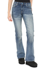 Load image into Gallery viewer, Iry flared jeans
