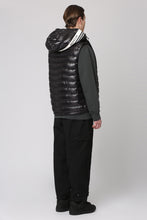 Load image into Gallery viewer, Clai full zip down vest
