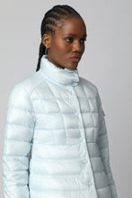 Load image into Gallery viewer, Aminia down jacket with button closure
