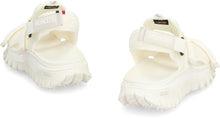 Load image into Gallery viewer, Trailgrip Vela Flat sandals
