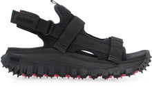 Load image into Gallery viewer, Trailgrip Vela flat sandals

