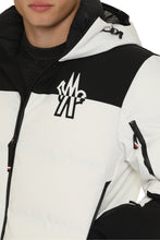 Load image into Gallery viewer, Curtis short down jacket
