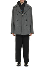 Load image into Gallery viewer, Double-breasted wool coat
