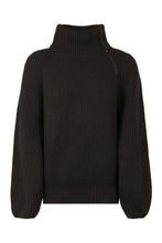 Load image into Gallery viewer, Wool turtleneck sweater
