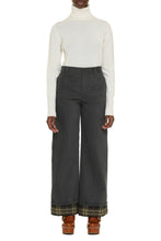 Load image into Gallery viewer, THE (Knit) - Cashmere turtleneck pullover
