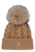 Load image into Gallery viewer, Hat with pom pom
