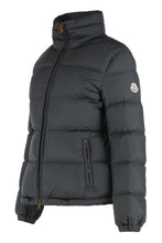 Load image into Gallery viewer, Short down jacket Dourbe
